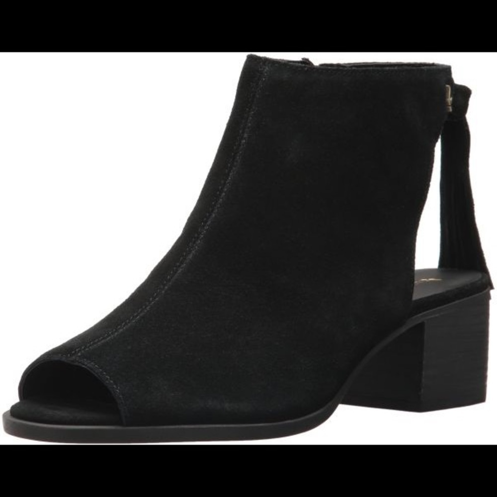 Koolaburra by Ugg Lens Tassle Black Suede Bootie - Picture 9 of 9